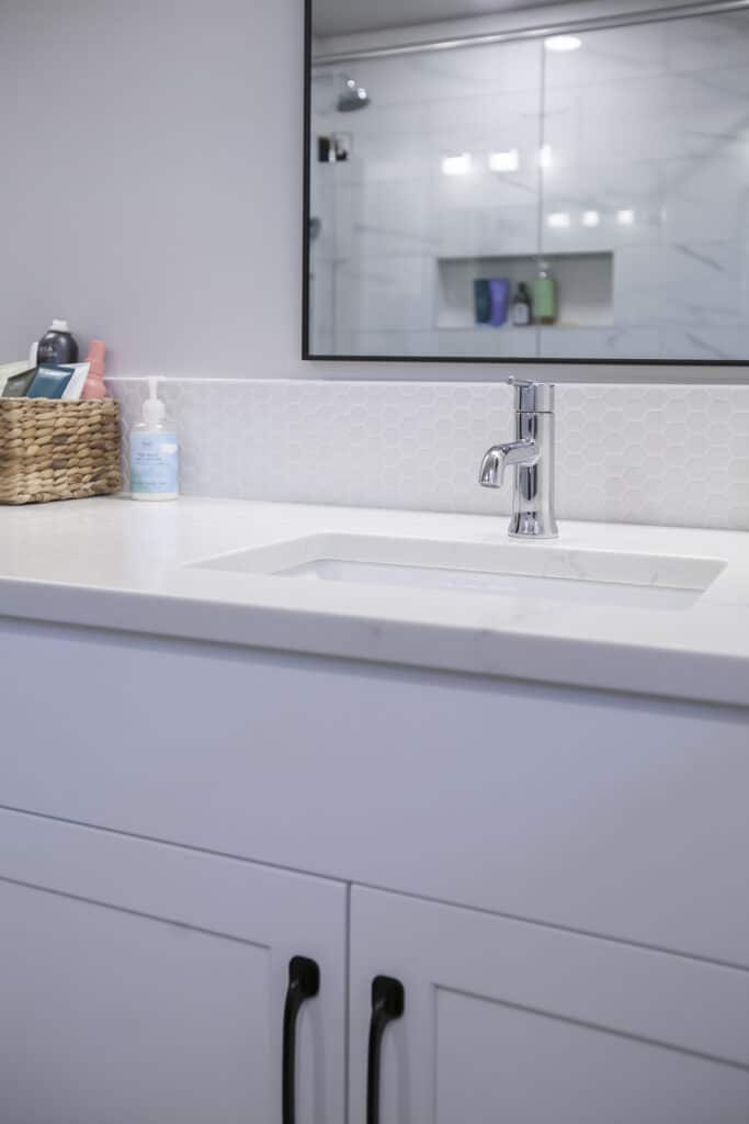 Bathroom Countertops in Winnipeg | Solid Stone Countertops